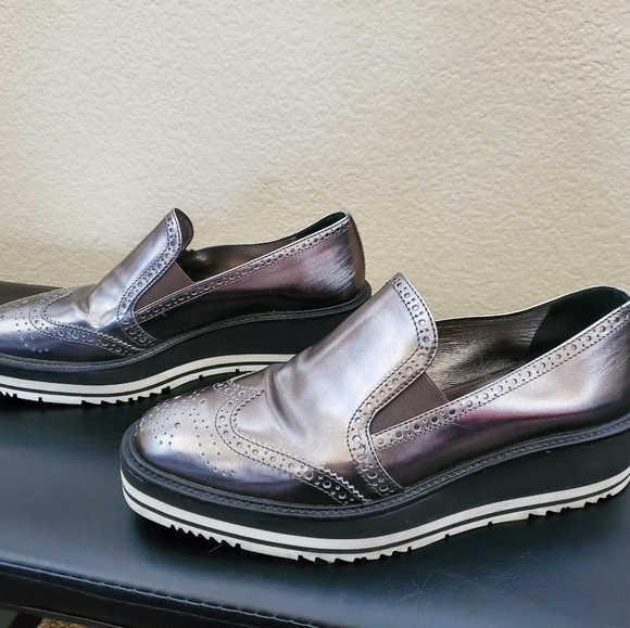 Prada Womens Slip on Shoes - Picture 2 of 9